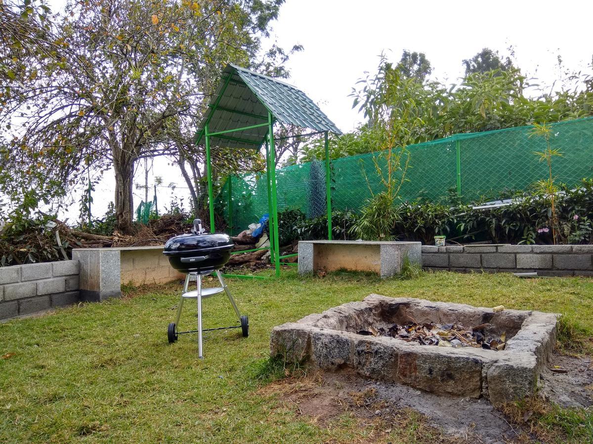 Myspace Holiday Inn Ooty Exterior foto